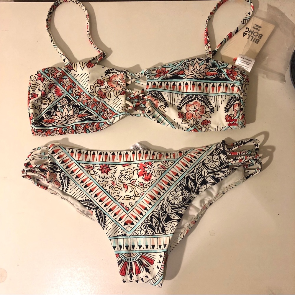 BILLABONG Majestic Spirit bikini set. Medium/Large